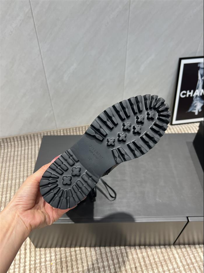 20251128174452357 430